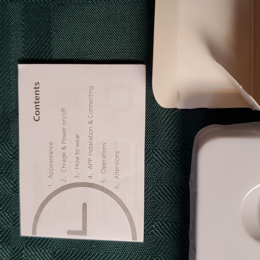 1.8 Smartwatch - Picture 3 of 3